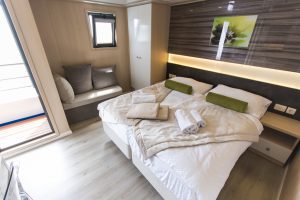 Luxury Croatia Cruise Ship with Balcony Deck