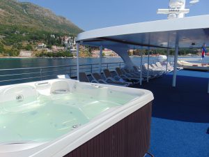 MS Invictus Deluxe Croatia Cruise Ship Sundeck