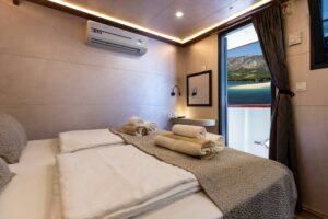 Deluxe Croatia Cruise Ship MS Equator Main Deck cabin